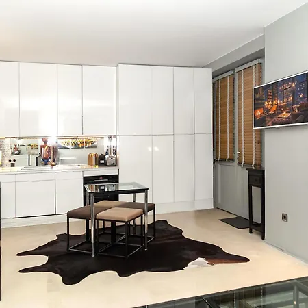 Loft Atypique Avec Terrasse, Calme Et Cosy Appartamento