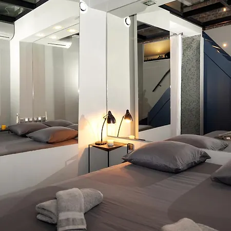 Appartamento Loft Atypique Avec Terrasse, Calme Et Cosy *