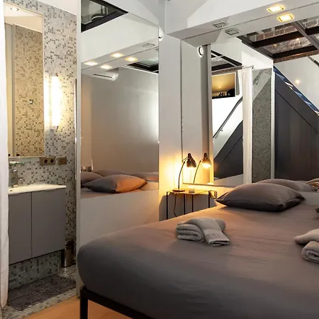 Loft Atypique Avec Terrasse, Calme Et Cosy Appartamento Parigi