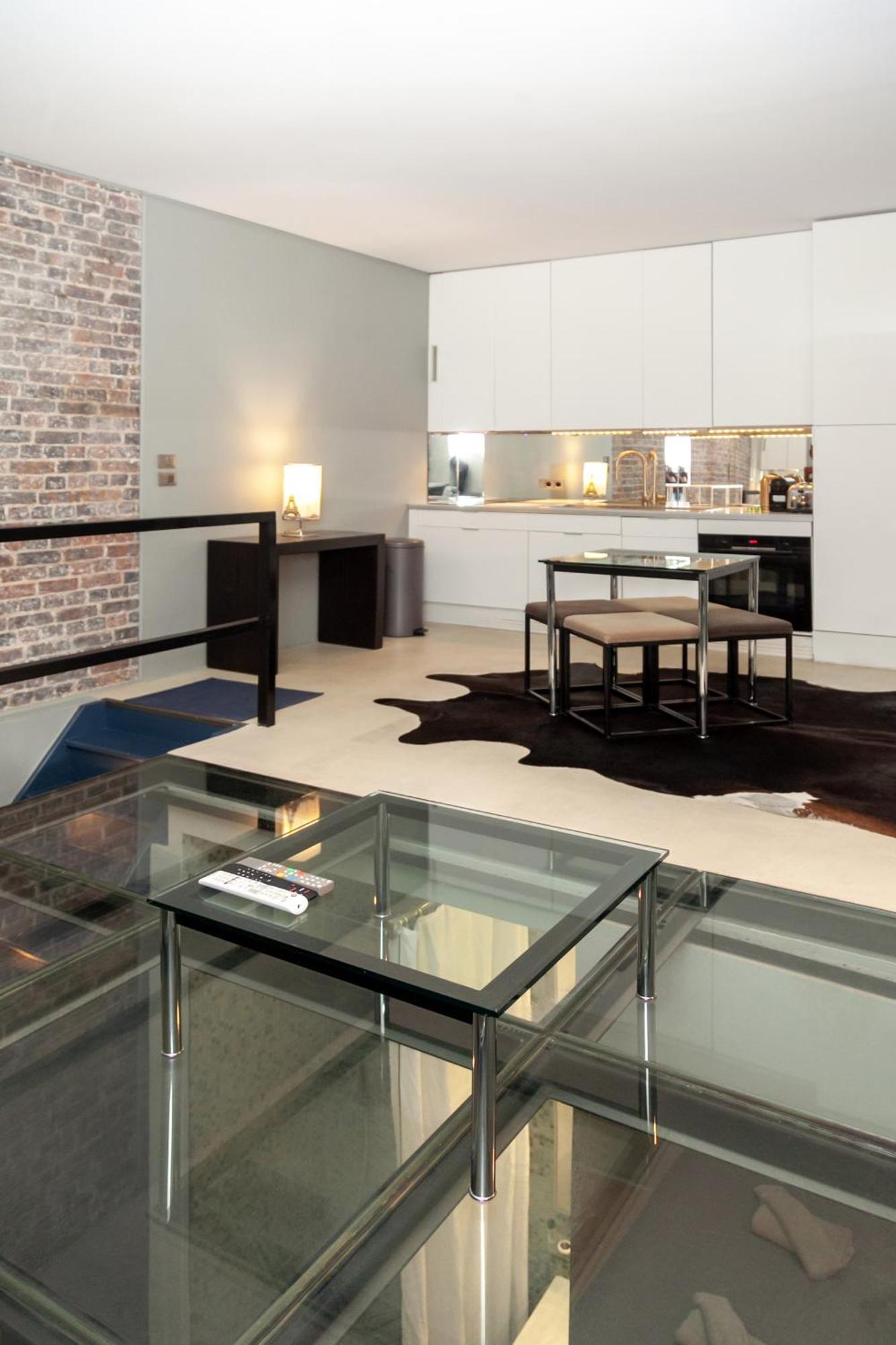 Appartamento Loft Atypique Avec Terrasse, Calme Et Cosy *