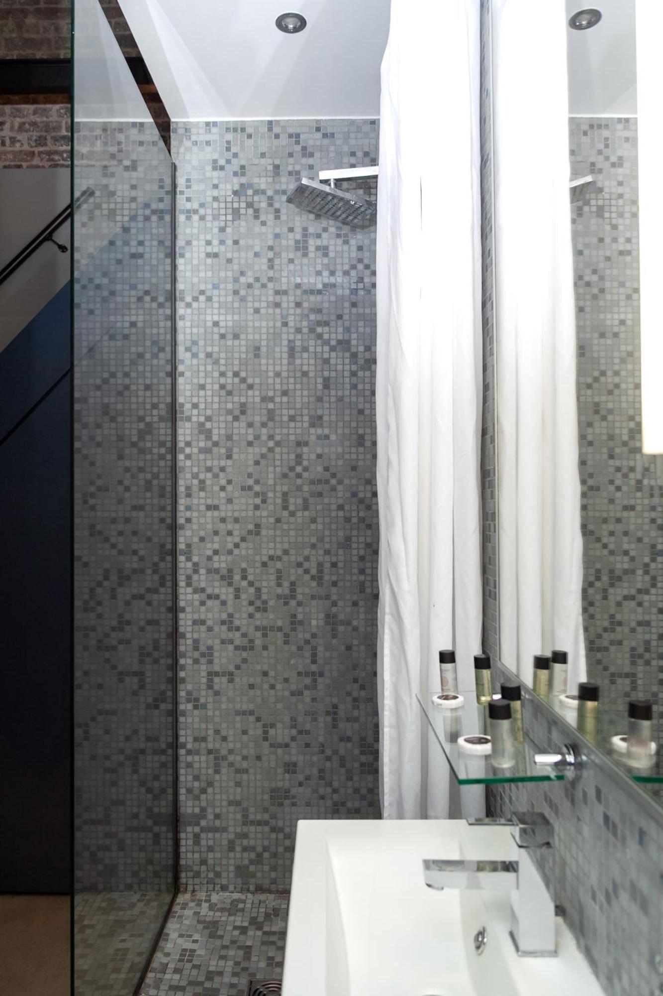 Loft Atypique Avec Terrasse, Calme Et Cosy *